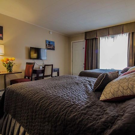 The White Horse Motel Cornwall Εξωτερικό φωτογραφία