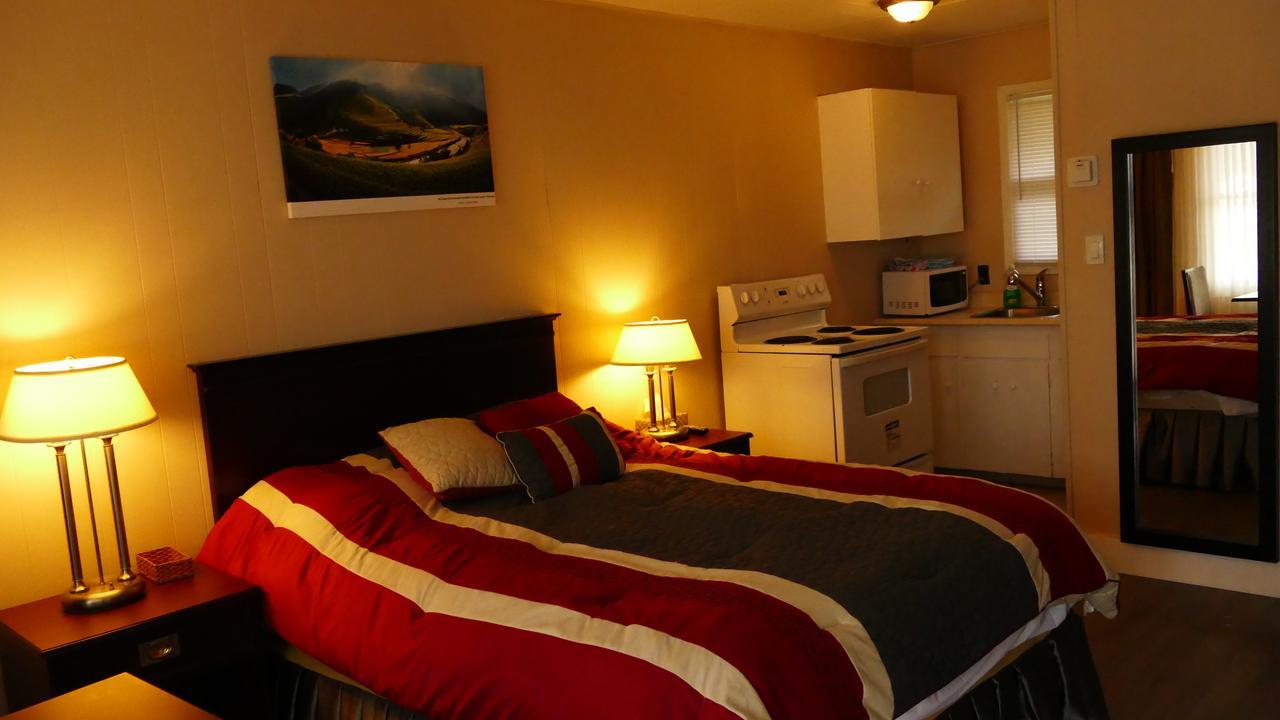 The White Horse Motel Cornwall Εξωτερικό φωτογραφία