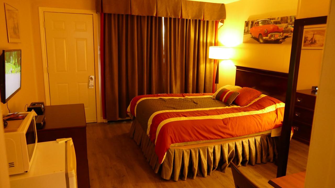 The White Horse Motel Cornwall Εξωτερικό φωτογραφία