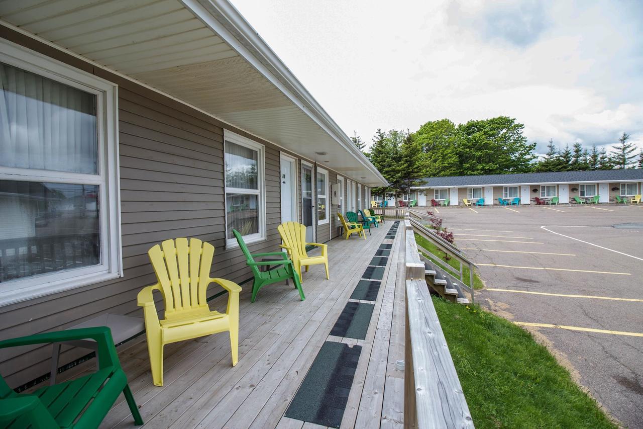 The White Horse Motel Cornwall Εξωτερικό φωτογραφία