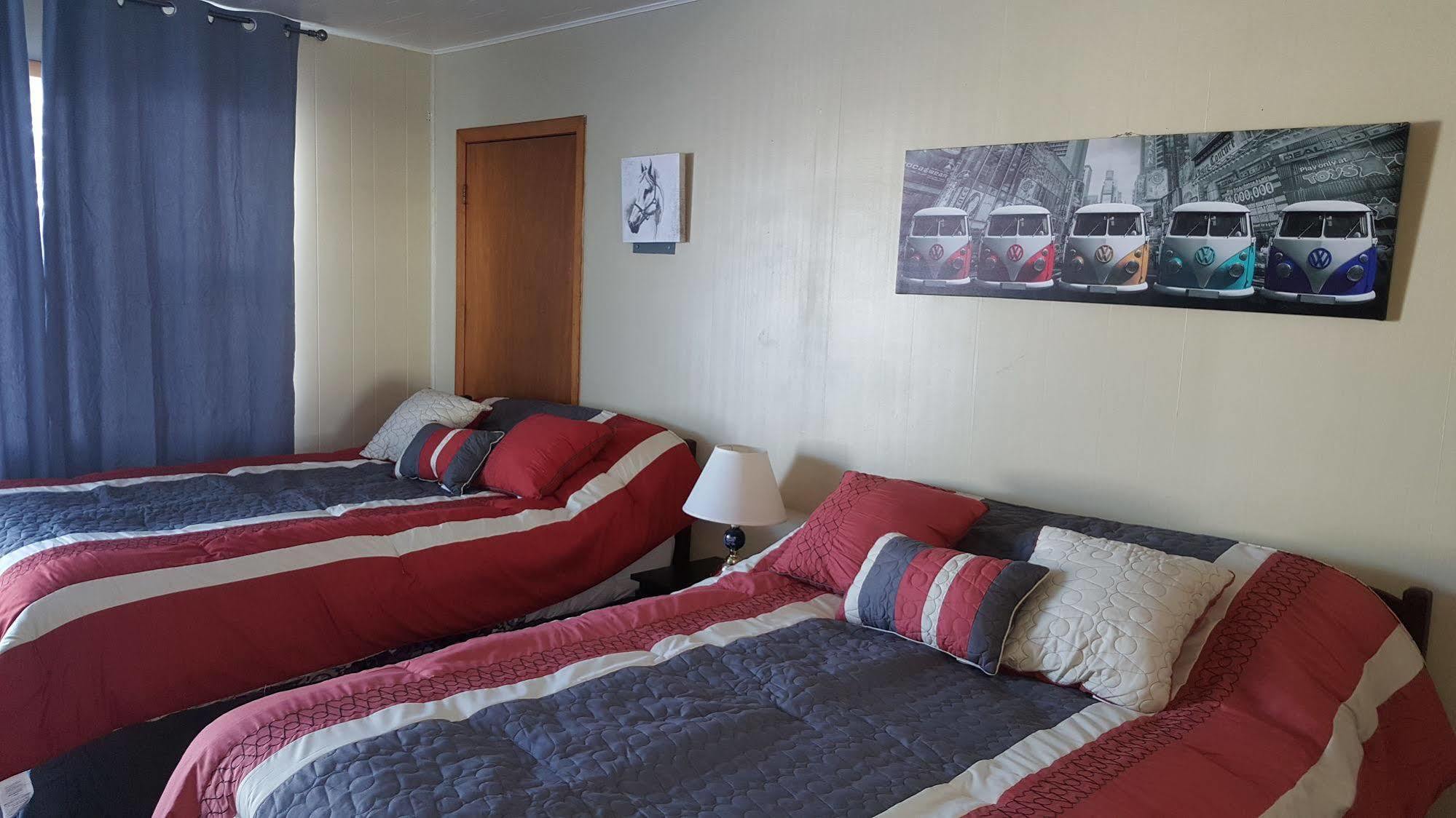 The White Horse Motel Cornwall Εξωτερικό φωτογραφία